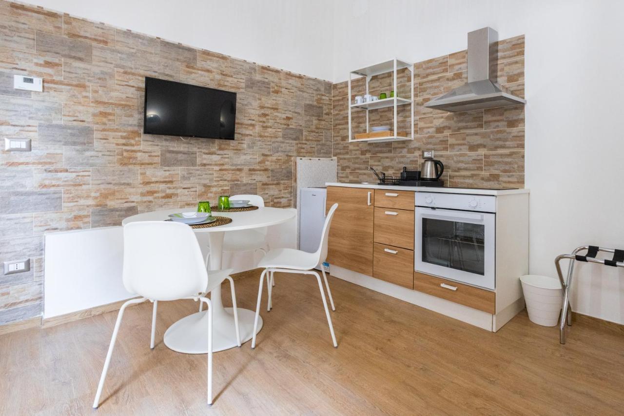 Lovely Rooms - Guest House Suites Triggiano Dış mekan fotoğraf