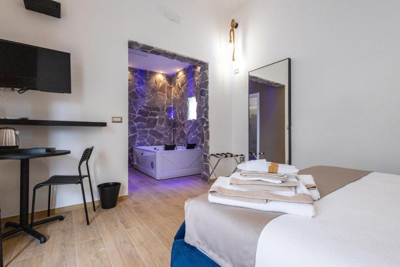 Lovely Rooms - Guest House Suites Triggiano Dış mekan fotoğraf