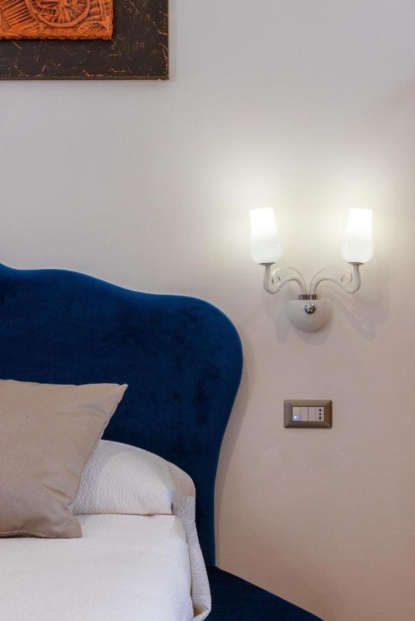 Lovely Rooms - Guest House Suites Triggiano Dış mekan fotoğraf